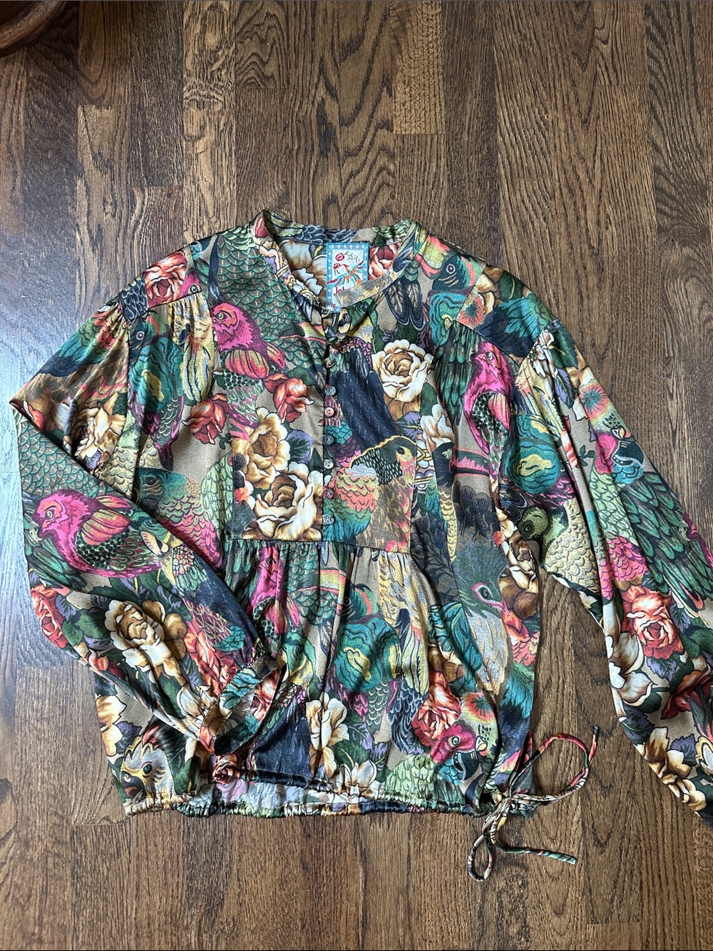 Johnny Was Parrot Cosima 100%silk peasant blouse in pristine condition! - Picture 7 of 10
